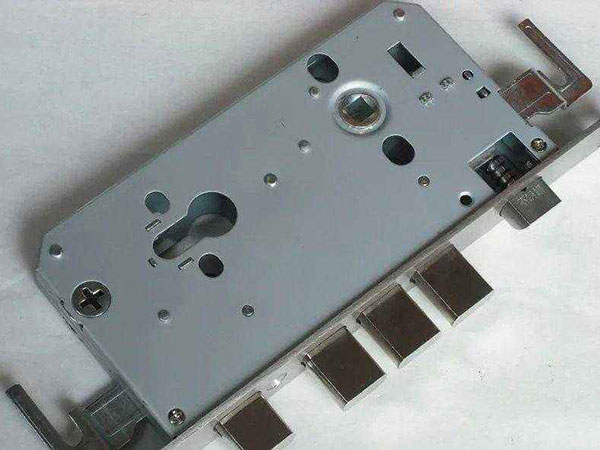 望花24小时上门开锁公司