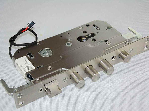 望花24小时上门开锁公司